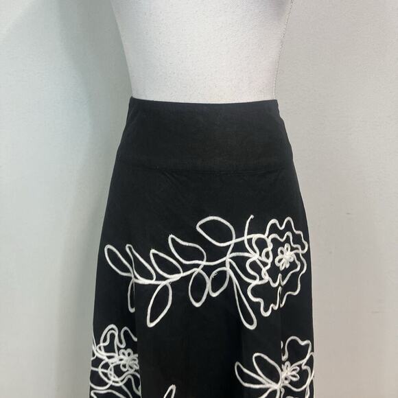 Tweed Skirt size 10 Black Linen White Floral Embroidery Knee A Line Wedding Slim - Picture 2 of 8
